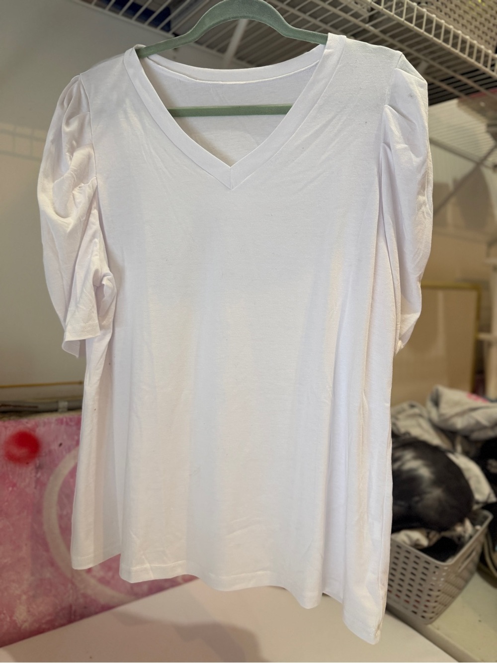 H&M White V-Neck Puff Sleeve Tee - Short Sleeve